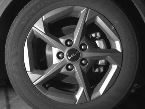 Used 2025 Kia K4 LXS image 13