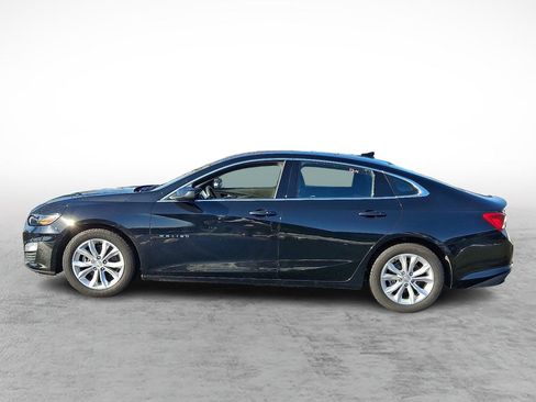 Used 2024 Chevrolet Malibu LT image 2