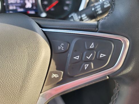 Used 2023 Chevrolet Equinox LT FWD image 23
