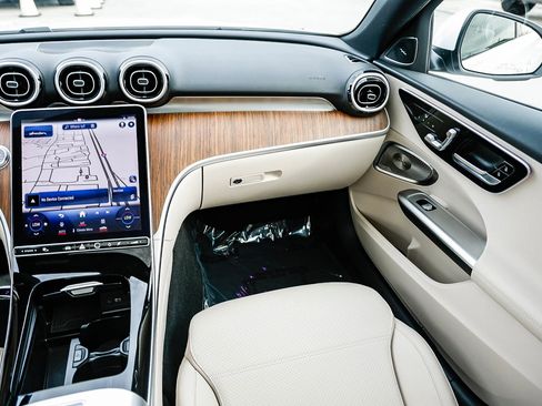 Certified 2024 Mercedes-Benz C 300 4MATIC Sedan image 15