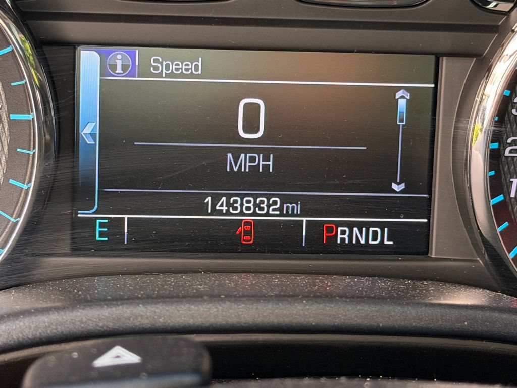 Used 2018 Chevrolet Silverado 1500 LT w/ All Star Edition AWD/4WD image 13