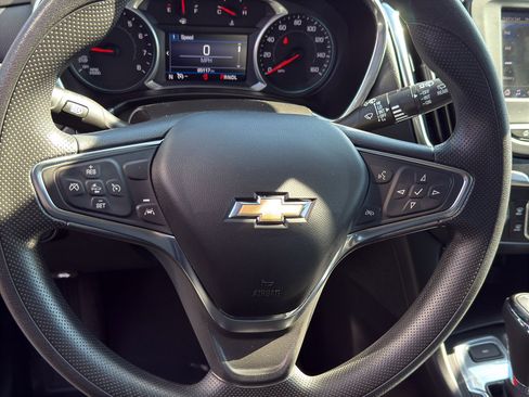 Certified 2021 Chevrolet Equinox LT AWD/4WD image 16