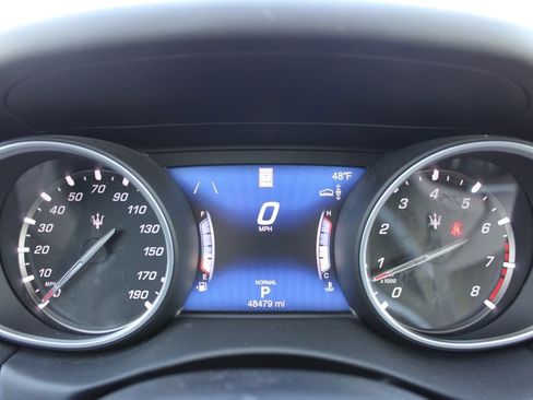 Used 2020 Maserati Levante S GranLusso image 37