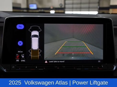 Used 2025 Volkswagen Atlas SEL AWD/4WD image 14