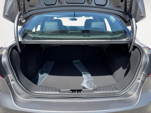 Used 2014 Ford Focus SE w/ Equipment Group 201A FWD image 5