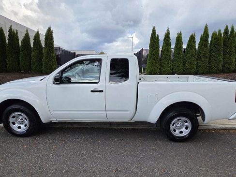 Used 2017 Nissan Frontier S image 9