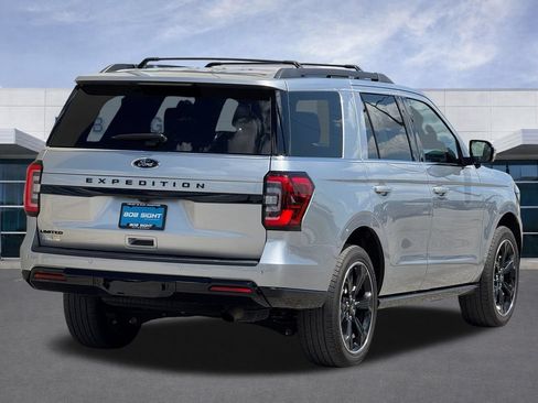 Used 2023 Ford Expedition Limited AWD/4WD image 37