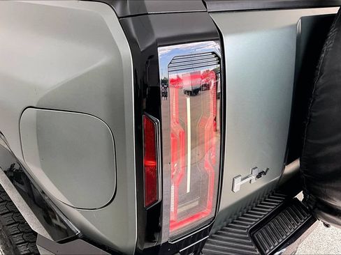 Used 2024 GMC Hummer EV 3X AWD/4WD image 38