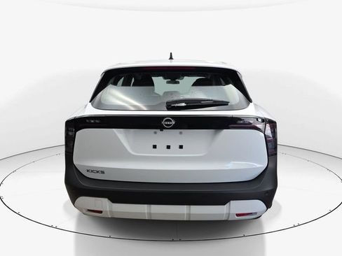 Used 2026 Nissan Kicks S FWD image 7