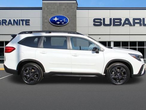 Used 2023 Subaru Ascent Onyx Edition image 7