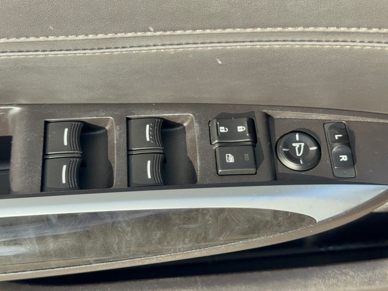 Used 2020 Acura TLX w/ Technology Package FWD image 15