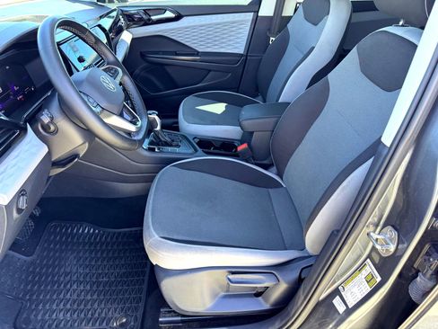 Used 2024 Volkswagen Taos S image 12