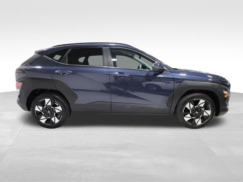 Used 2025 Hyundai Kona SEL image 5