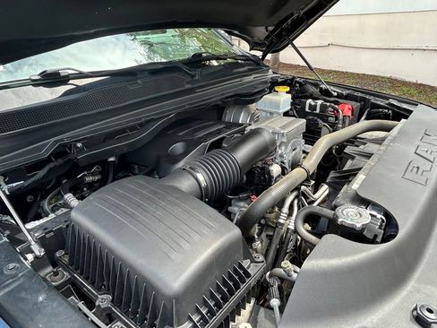 Used 2024 RAM 1500 Laramie RWD image 31