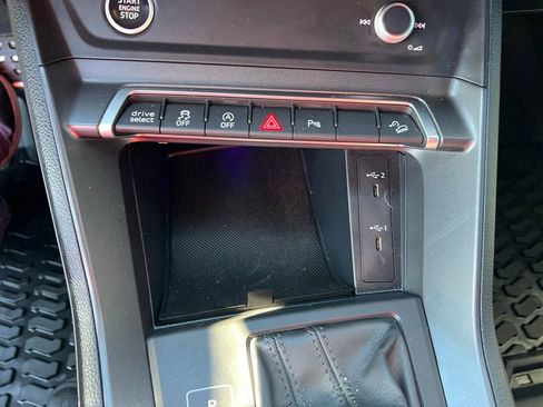 Used 2022 Audi Q3 2.0T Premium Plus w/ Premium Plus Package image 34