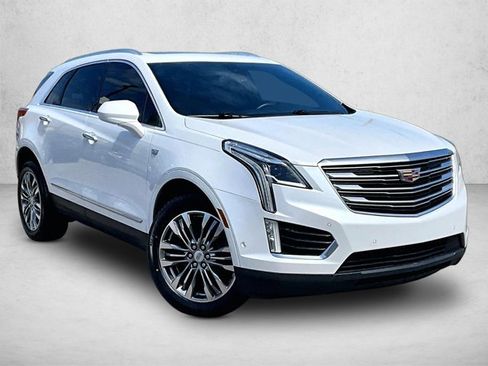 Used 2017 Cadillac XT5 Premium Luxury w/ Driver Assist Package FWD image 11