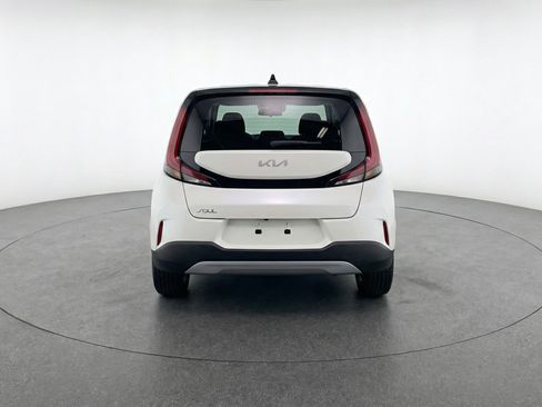 Used 2025 Kia Soul LX w/ LX Technology Package FWD image 7