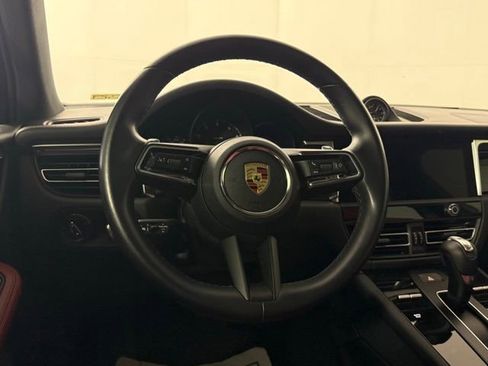 Used 2024 Porsche Macan AWD/4WD image 25