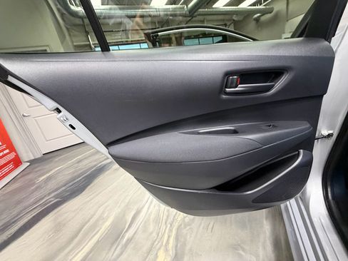 Used 2022 Toyota Corolla LE FWD image 46