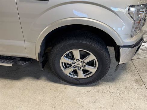 Used 2018 Ford F150 Lariat w/ Equipment Group 502A Luxury AWD/4WD image 6