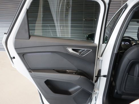 Certified 2024 Audi Q4 e-tron Premium Plus image 27