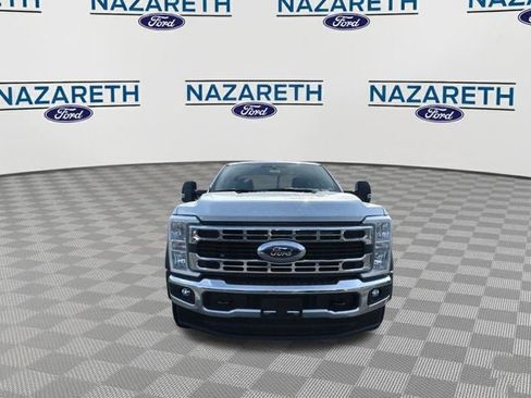 New 2025 Ford F550 4x4 Regular Cab Super Duty image 3