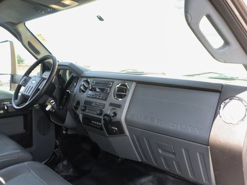 Used 2019 Ford F650 2WD Regular Cab Super Duty image 28
