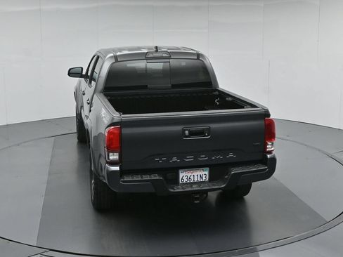 Used 2019 Toyota Tacoma TRD Sport AWD/4WD image 42