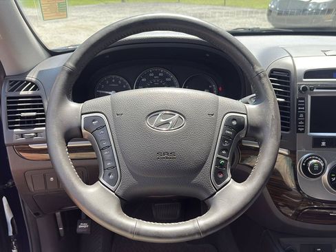 Used 2010 Hyundai Santa Fe SE w/ Premium Pkg 3 FWD image 11
