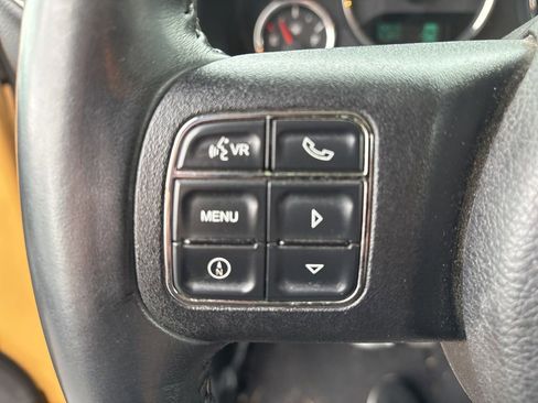 Used 2013 Jeep Wrangler Unlimited Sahara w/ Connectivity Group AWD/4WD image 36