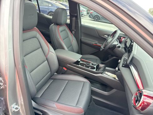 Used 2026 Chevrolet Equinox RS FWD image 25