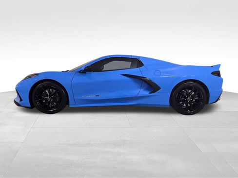 Used 2024 Chevrolet Corvette Stingray Premium Conv w/ Z51 Performance Package RWD image 4