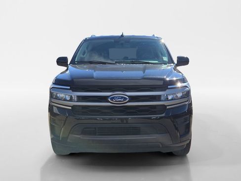 Used 2024 Ford Expedition Max XLT image 10