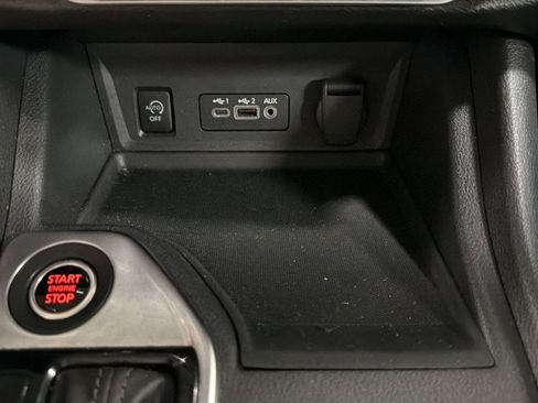 Used 2024 Nissan Sentra SV FWD image 31