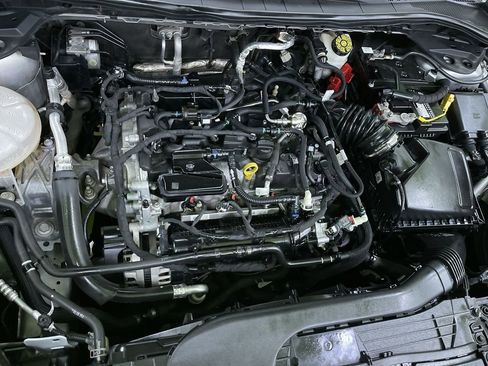 Used 2020 Ford Escape S image 29