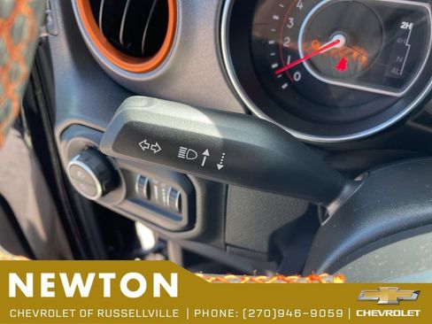 Used 2022 Jeep Gladiator Mojave AWD/4WD image 16