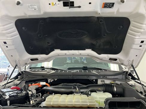 Used 2021 Ford F150 Lariat w/ Equipment Group 502A High AWD/4WD image 13