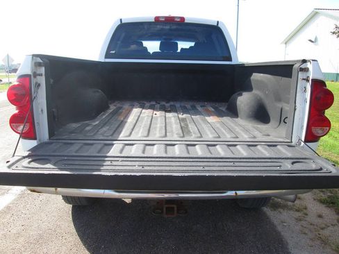 Used 2007 Dodge Ram 2500 Truck SLT w/ Light Group AWD/4WD image 8