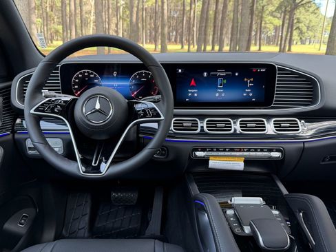 New 2026 Mercedes-Benz GLE 450 4MATIC image 3