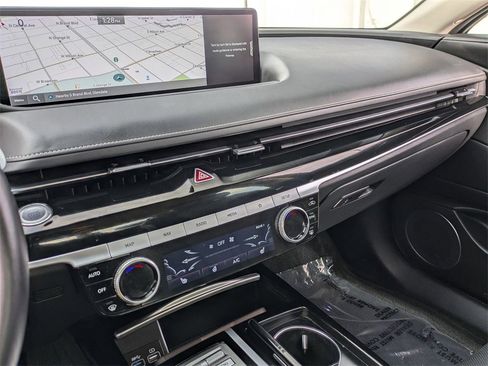 Used 2023 Genesis G80 2.5T image 15