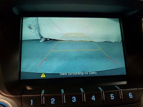 Used 2016 Chevrolet Equinox LTZ w/ Enhanced Convenience Package image 21