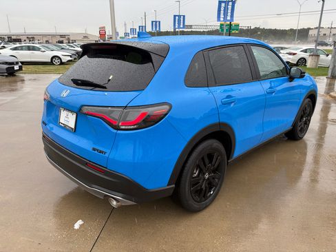 Certified 2026 Honda HR-V Sport image 8