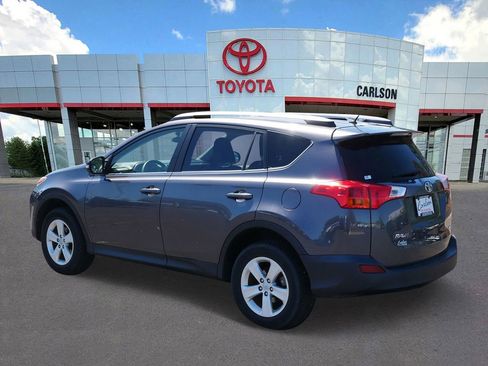 Used 2013 Toyota RAV4 XLE AWD/4WD image 6