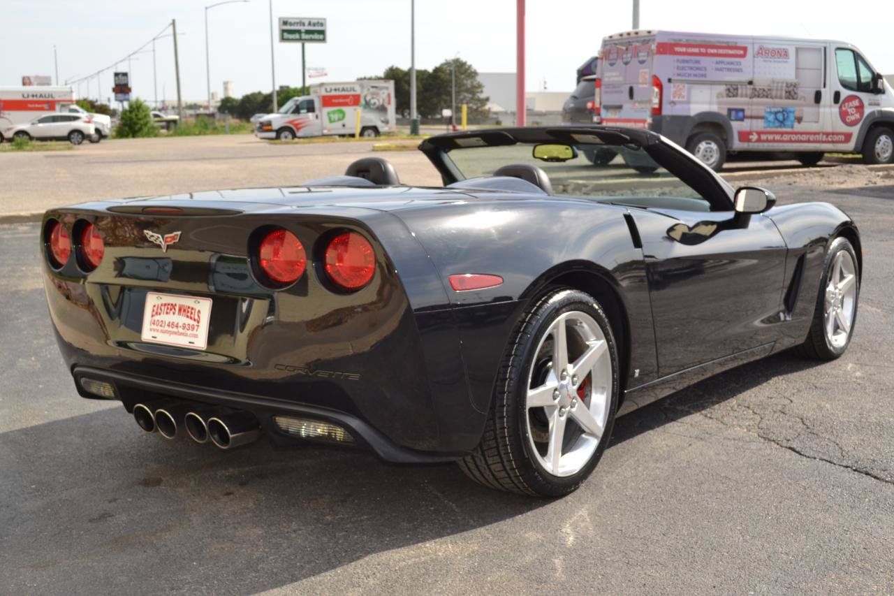 Used 2006 Chevrolet Corvette Convertible w/ Preferred Equipment Group RWD image 9