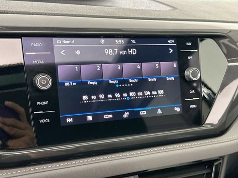 Certified 2023 Volkswagen Taos SEL image 15