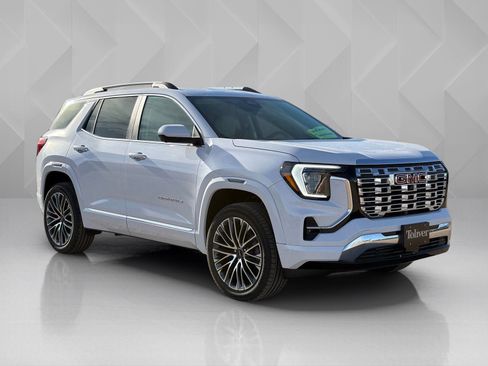 New 2026 GMC Terrain Denali w/ LPO, Floor Liner Package image 3