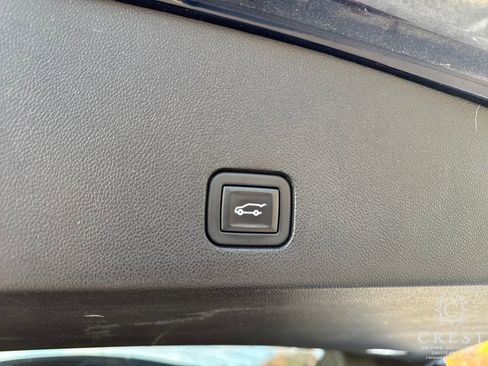 Used 2021 Cadillac XT6 Sport w/ Platinum Package image 29