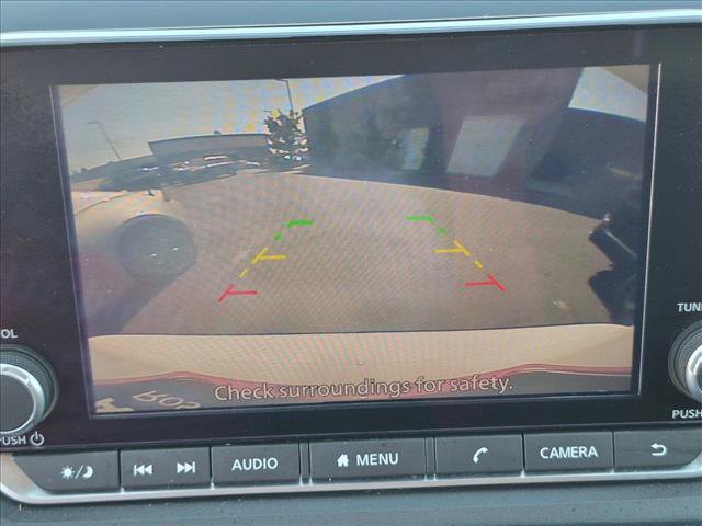 Used 2024 Nissan Rogue S AWD/4WD image 13