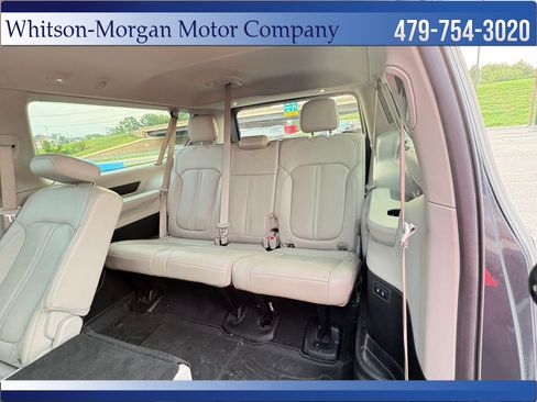 Used 2023 Jeep Wagoneer L Series II AWD/4WD image 39
