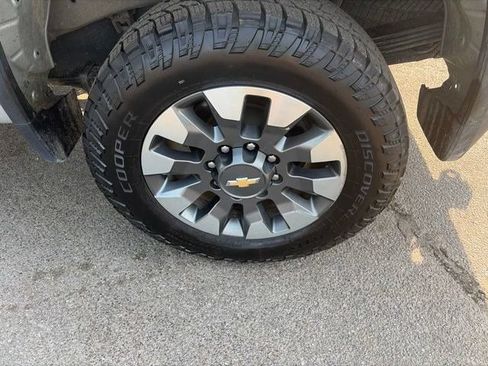 Used 2021 Chevrolet Silverado 2500 Custom w/ Custom Value Package AWD/4WD image 40